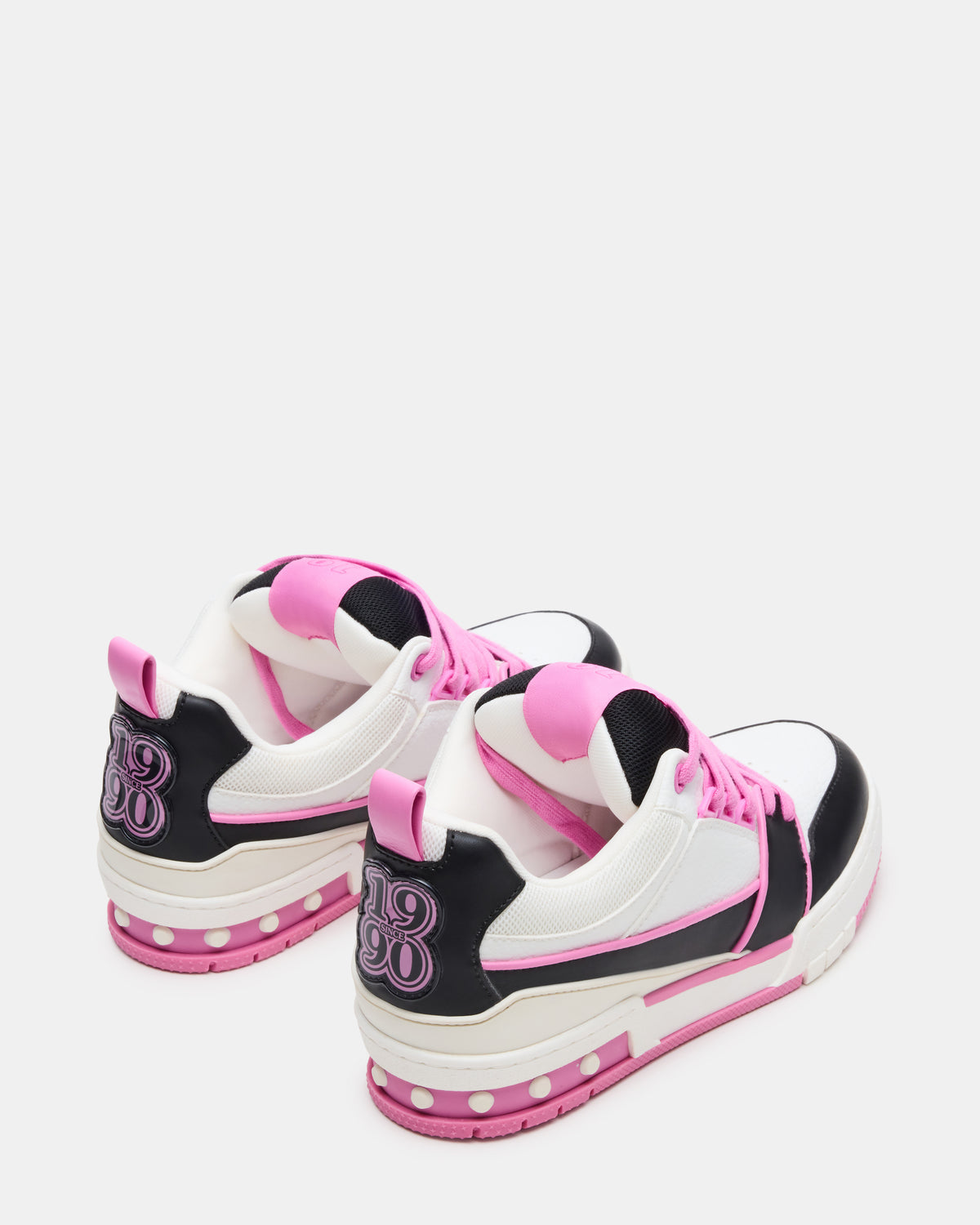 SKATER Black/Pink Low-Top Lace-Up Women's Sneaker