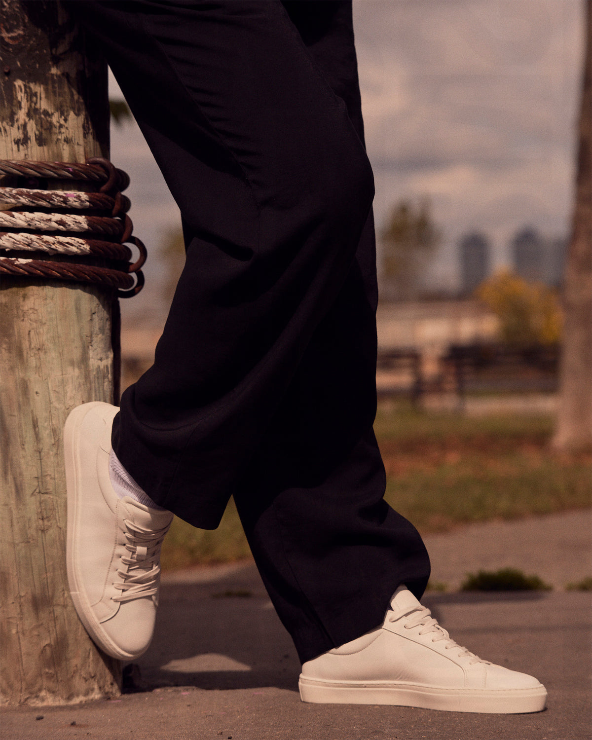 BONDD White Leather Low-Top Men's Sneaker