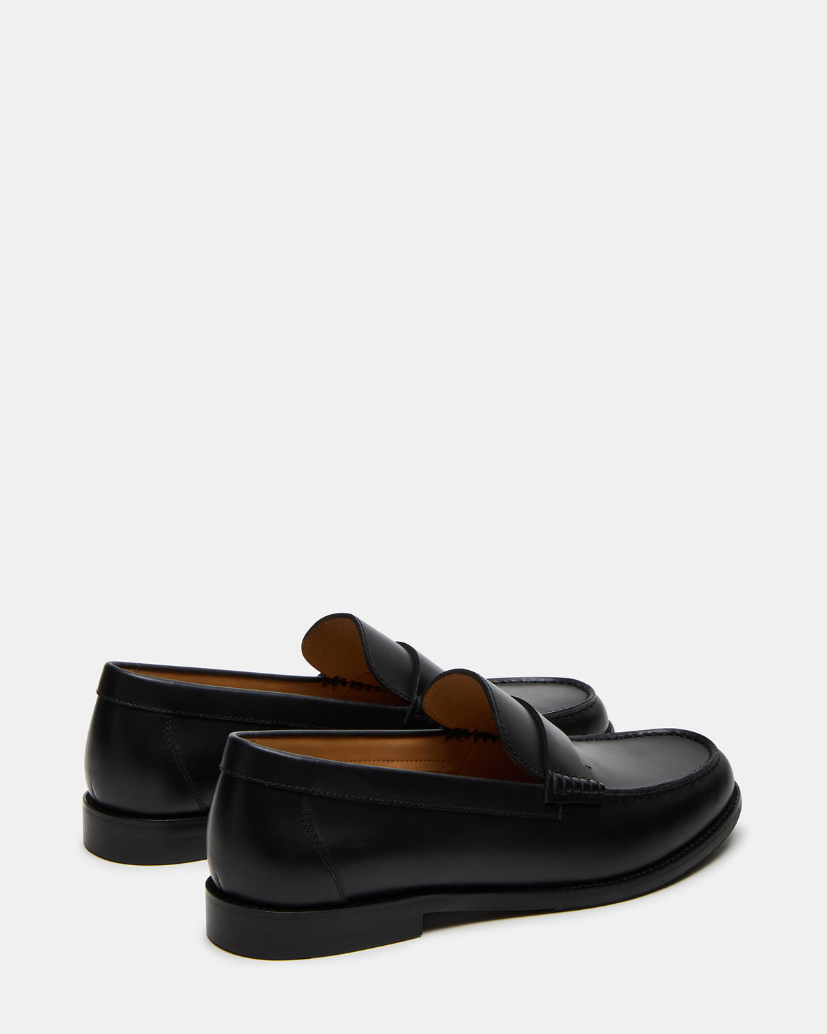 COLVER Black Leather Men's Slip-On Loafer