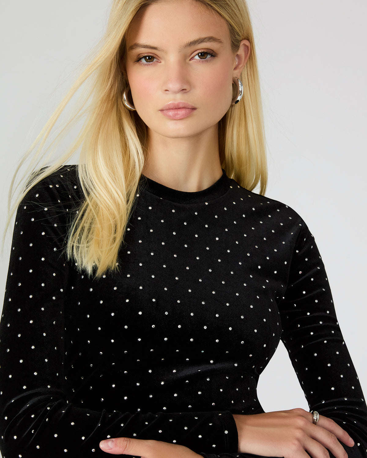 HAILEE Black Studded Velvet Long-Sleeved Pull-On Mock Neck Midi Women's Dress