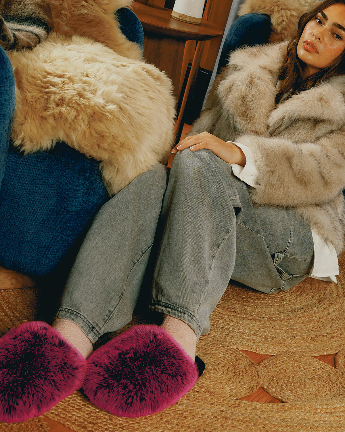 KINDRA Natural Faux Fur Collared Women's Coat