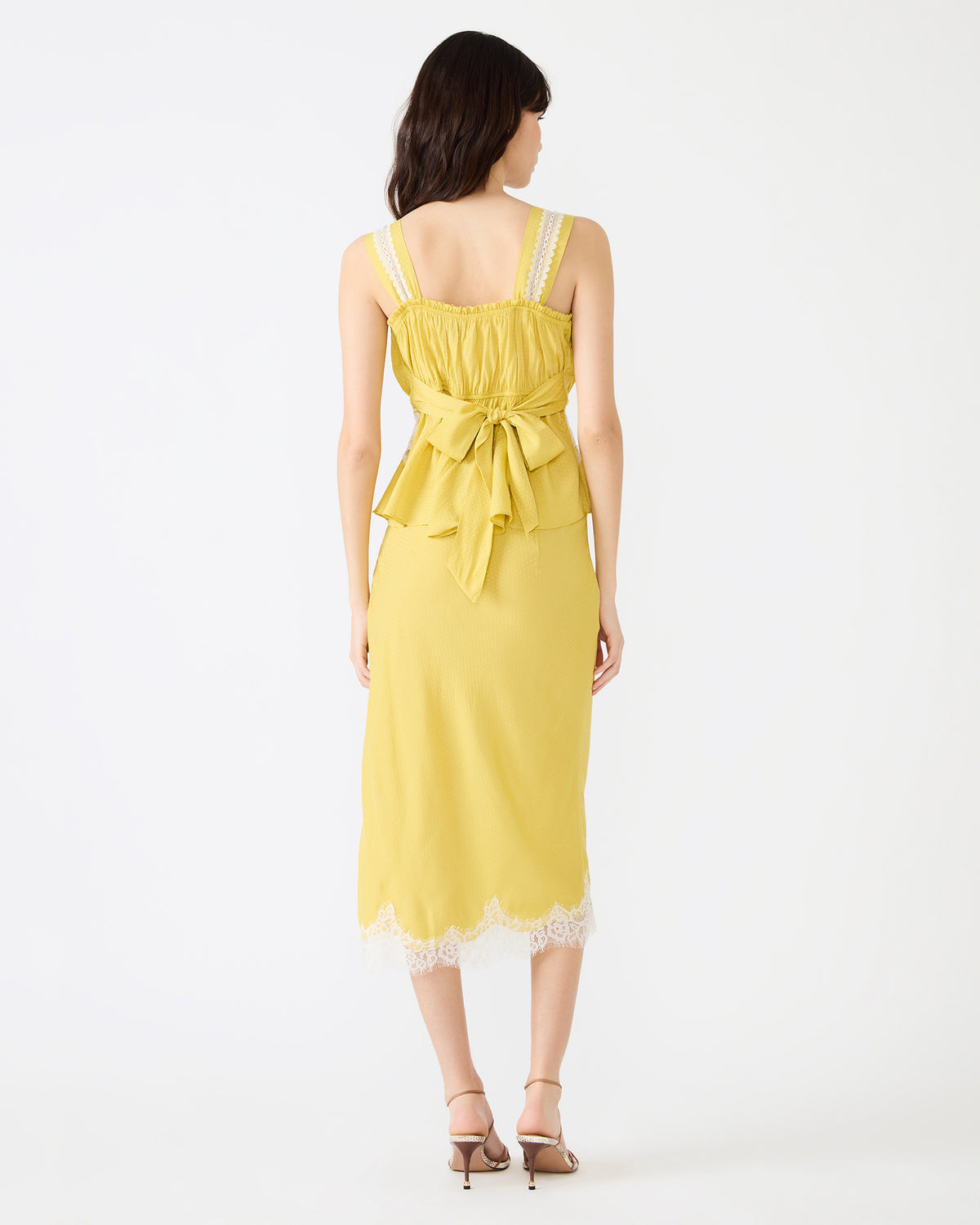 CINTHIA Golden Lime Sleeveless Lace Trim Women's Top