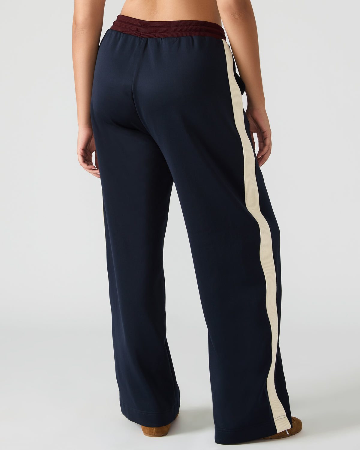 DAISY Midnight Athletic Tie-Front Matching Set Women's Pants