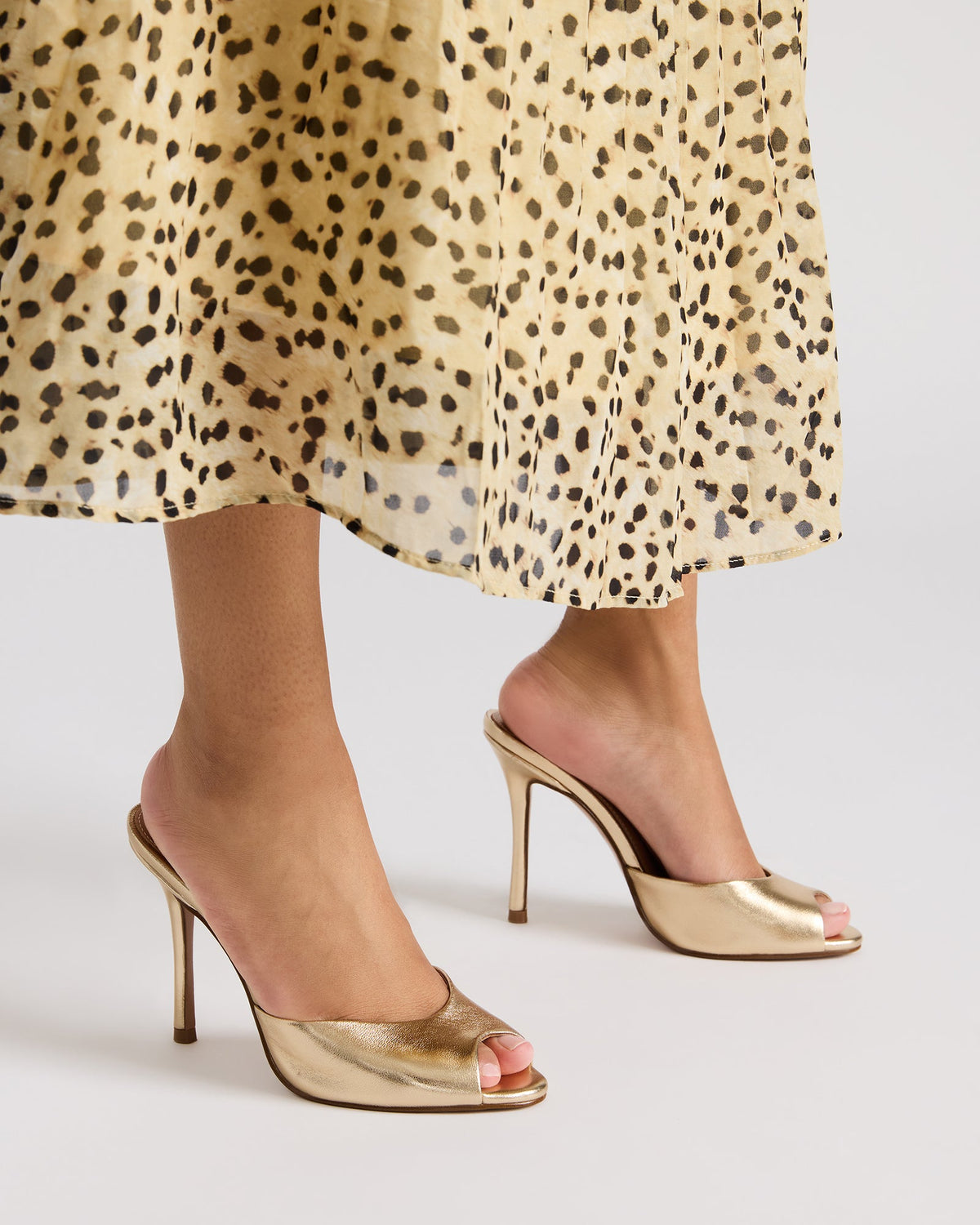 PRIYA Gold Leather Women's Mule Steve Madden GOLD LEATHER