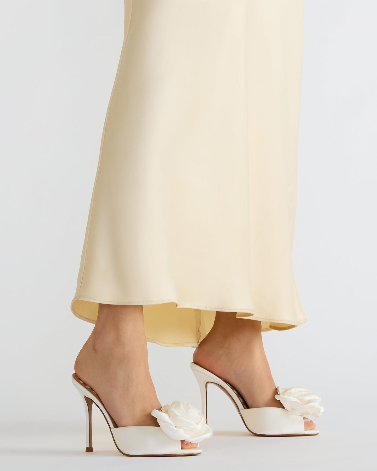 PRIYA Flower Ivory Satin Mule Women's Heel Steve Madden IVORY SATIN