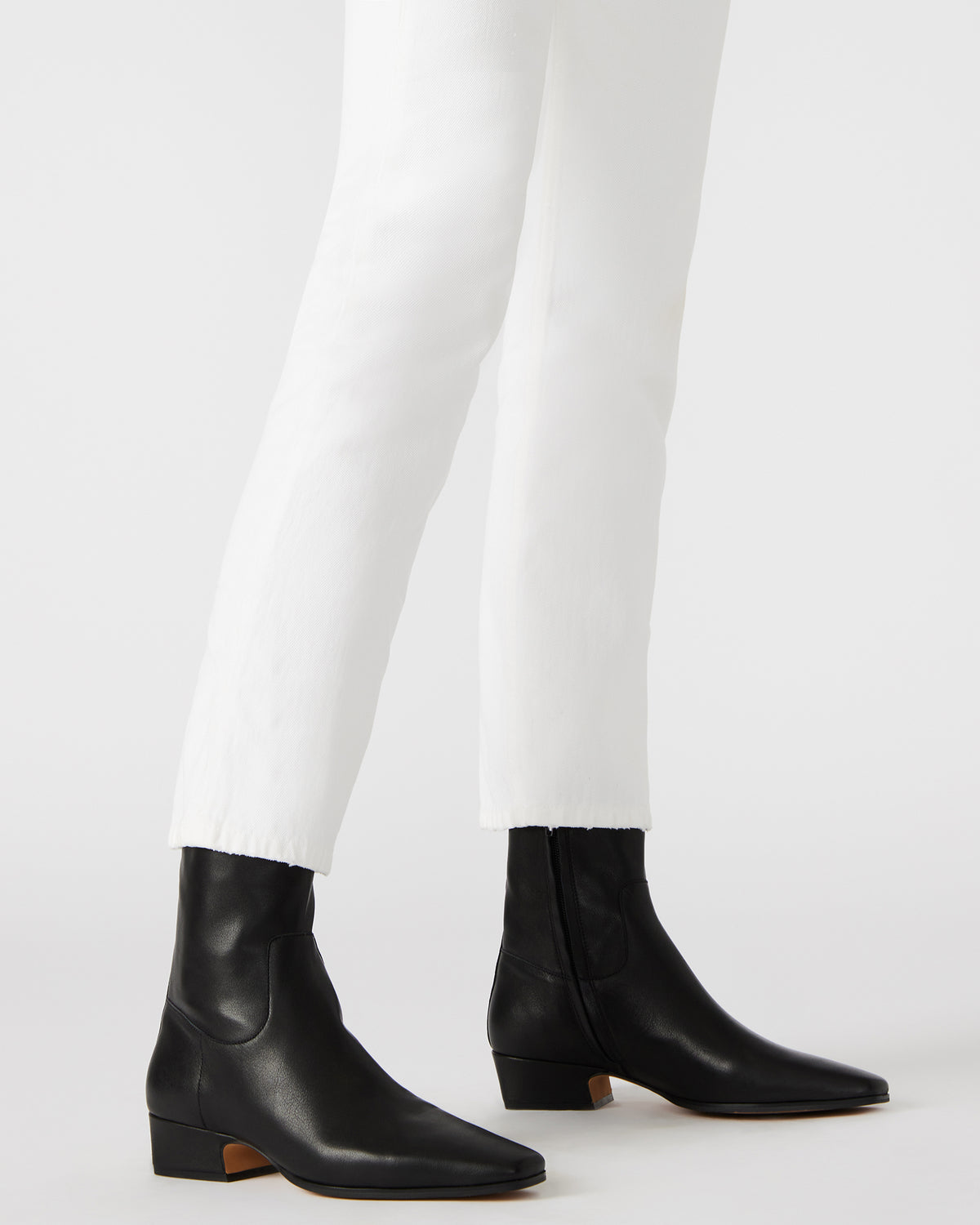 DUSTY Black Leather Women's Ankle Boot Steve Madden BLACK LEATHER
