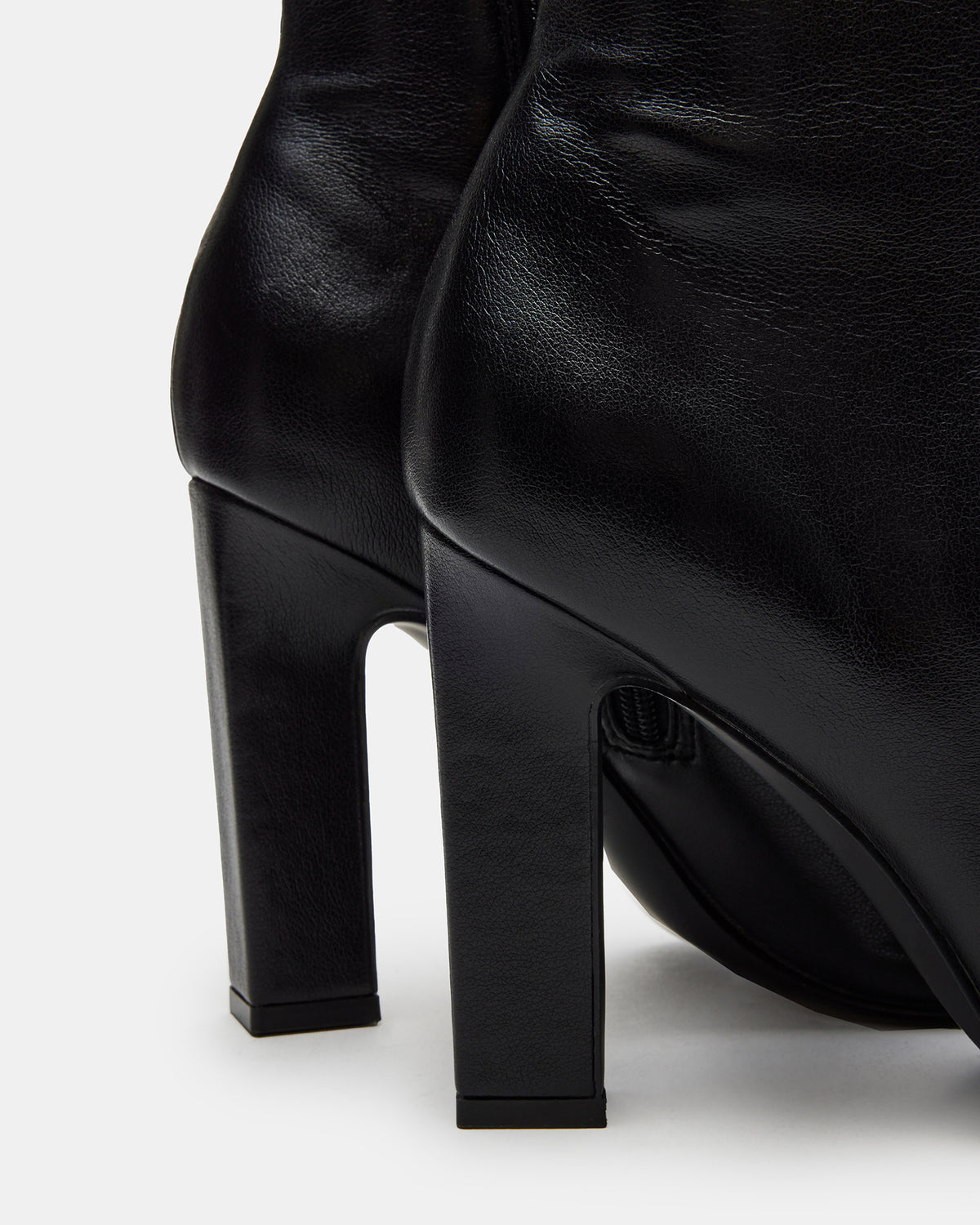 ARIA Black Women's Knee-High Women's Boot Steve Madden BLACK
