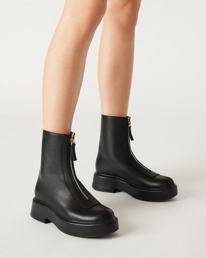 JONES Black Leather Zipper Lug Women's Ankle Boot Steve Madden BLACK LEATHER