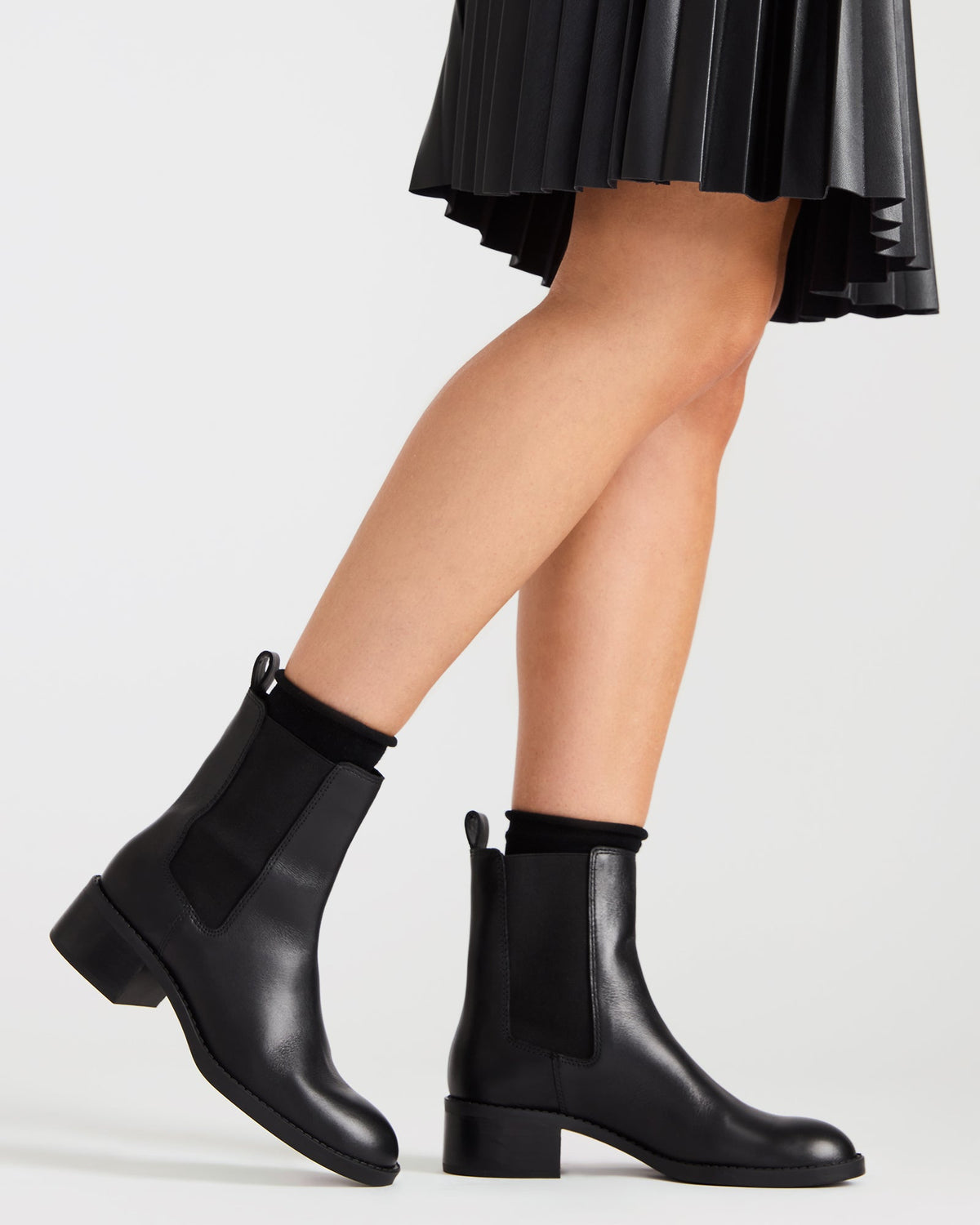 KAPLAN Black Leather Chelsea Block Heel Women's Ankle Boot Steve Madden BLACK LEATHER