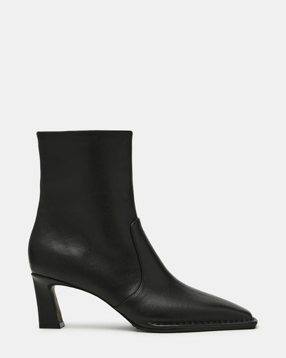 FARE Black Leather Square Toe Women's Ankle Boot Steve Madden BLACK LEATHER