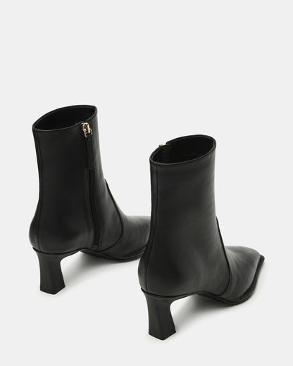 FARE Black Leather Square Toe Women's Ankle Boot Steve Madden BLACK LEATHER