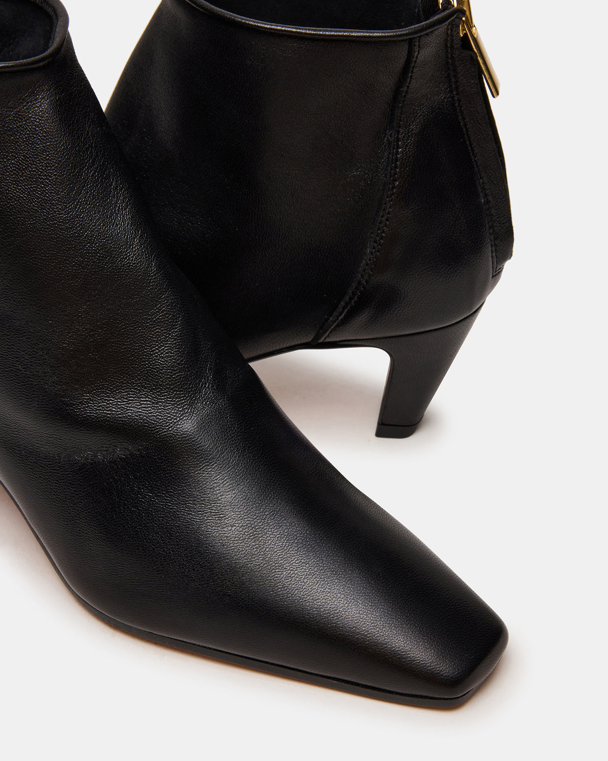 JUNO Black Leather Square-Toe Women's Ankle Boot Steve Madden BLACK LEATHER