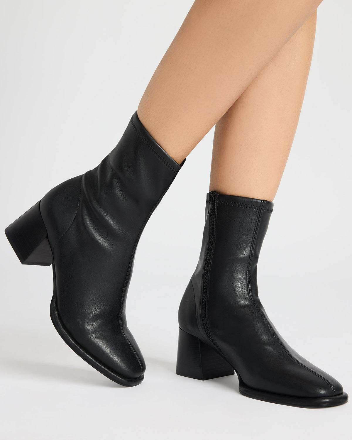 PAMMY Black Square-Toe Block Heel Women's Ankle Boot Steve Madden BLACK