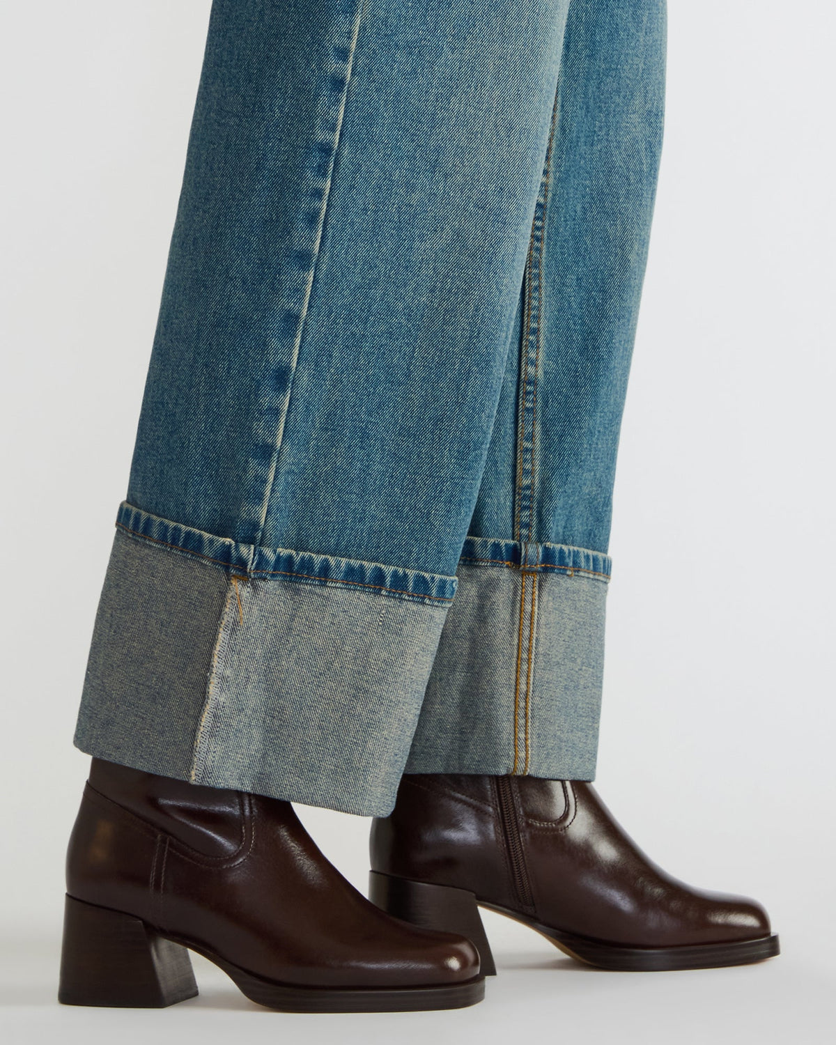 LATCHES Brown Leather Square-Toe Block Heel Women's Ankle Boot Steve Madden BROWN LEATHER