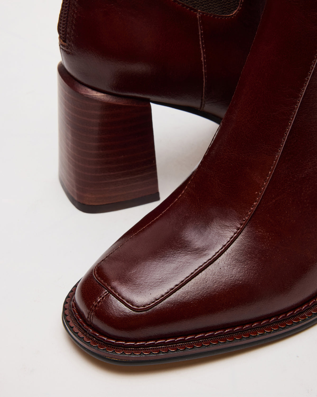 DOWNTOWN Brown Leather Women's Chelsea Block Heel Ankle Boot Steve Madden BROWN LEATHER