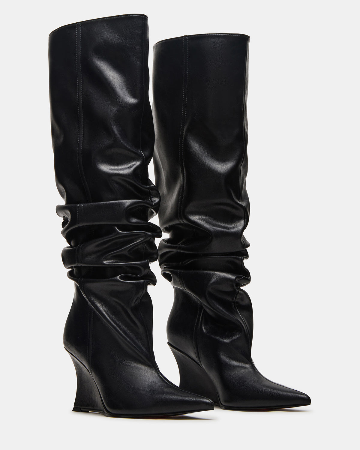 DISTORTION Black Pointed-Toe Scrunched Knee-High Wedge Women's Boot Steve Madden BLACK