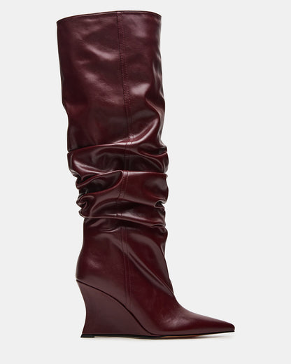DISTORTION Burgundy Pointed-Toe Scrunched Knee-High Wedge Women's Boot Steve Madden BURGUNDY
