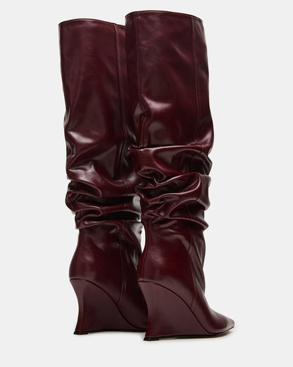 DISTORTION Burgundy Pointed-Toe Scrunched Knee-High Wedge Women's Boot Steve Madden BURGUNDY