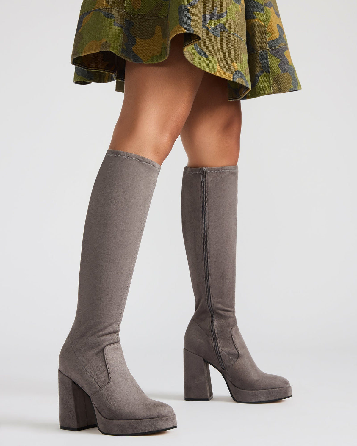 TWAIN Grey Knee-High Block Heel Women's Boot Steve Madden GREY