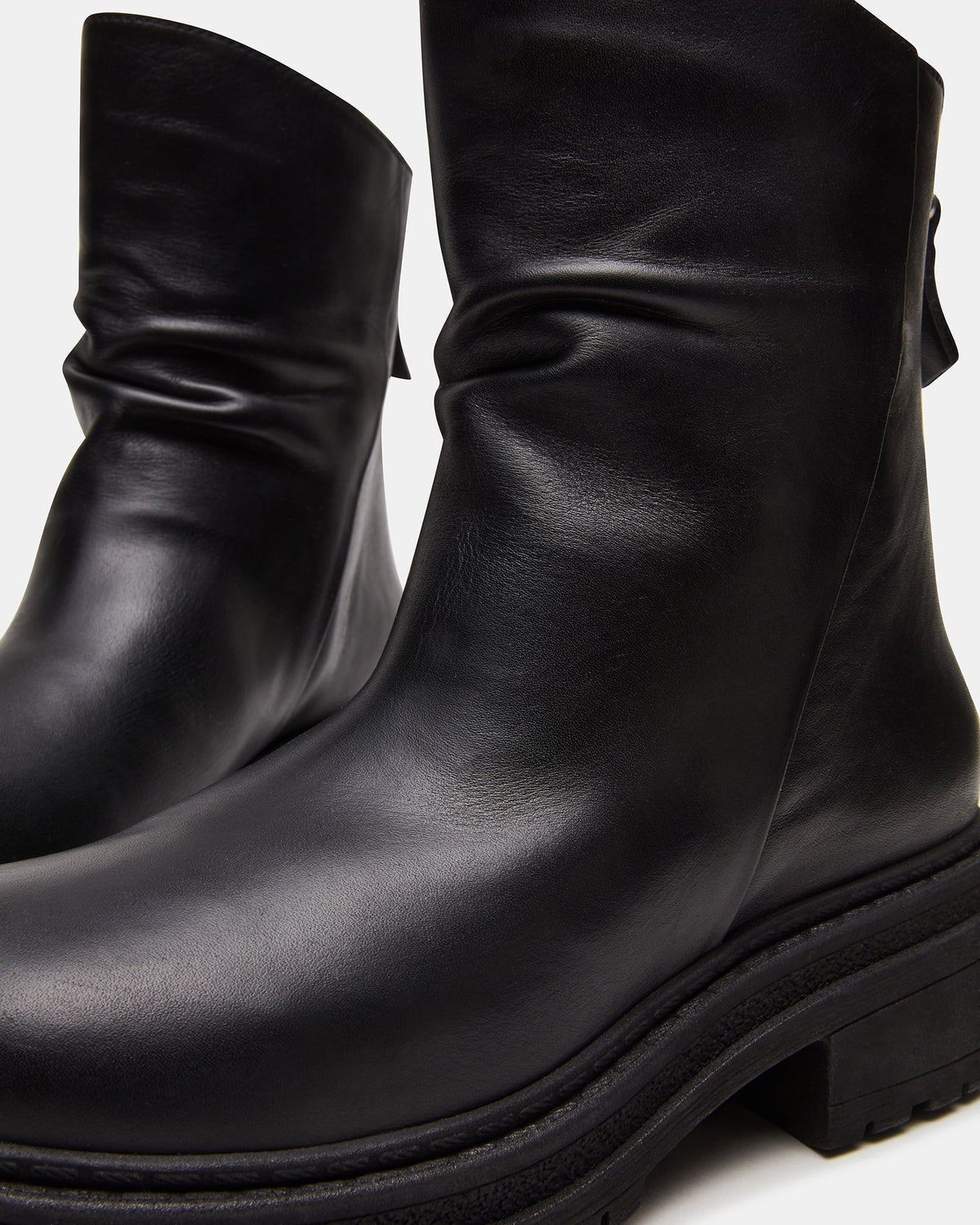 ESSENTIAL Black Leather Scrunched Ankle Boot | Women's Booties Steve Madden BLACK LEATHER