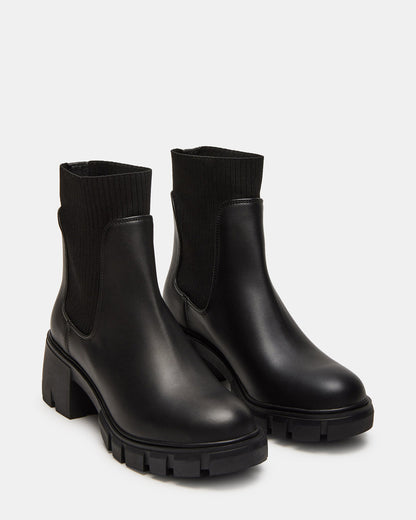 HUTCHH20 Black Water-Resistant Lug Sole Ankle Boot | Women's Booties Steve Madden BLACK