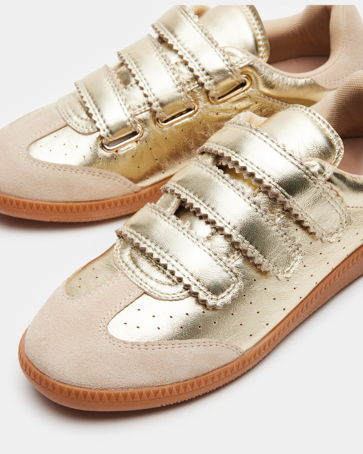 MOMENTUM Gold Velcro Low-Top Women's Sneakers Steve Madden GOLD