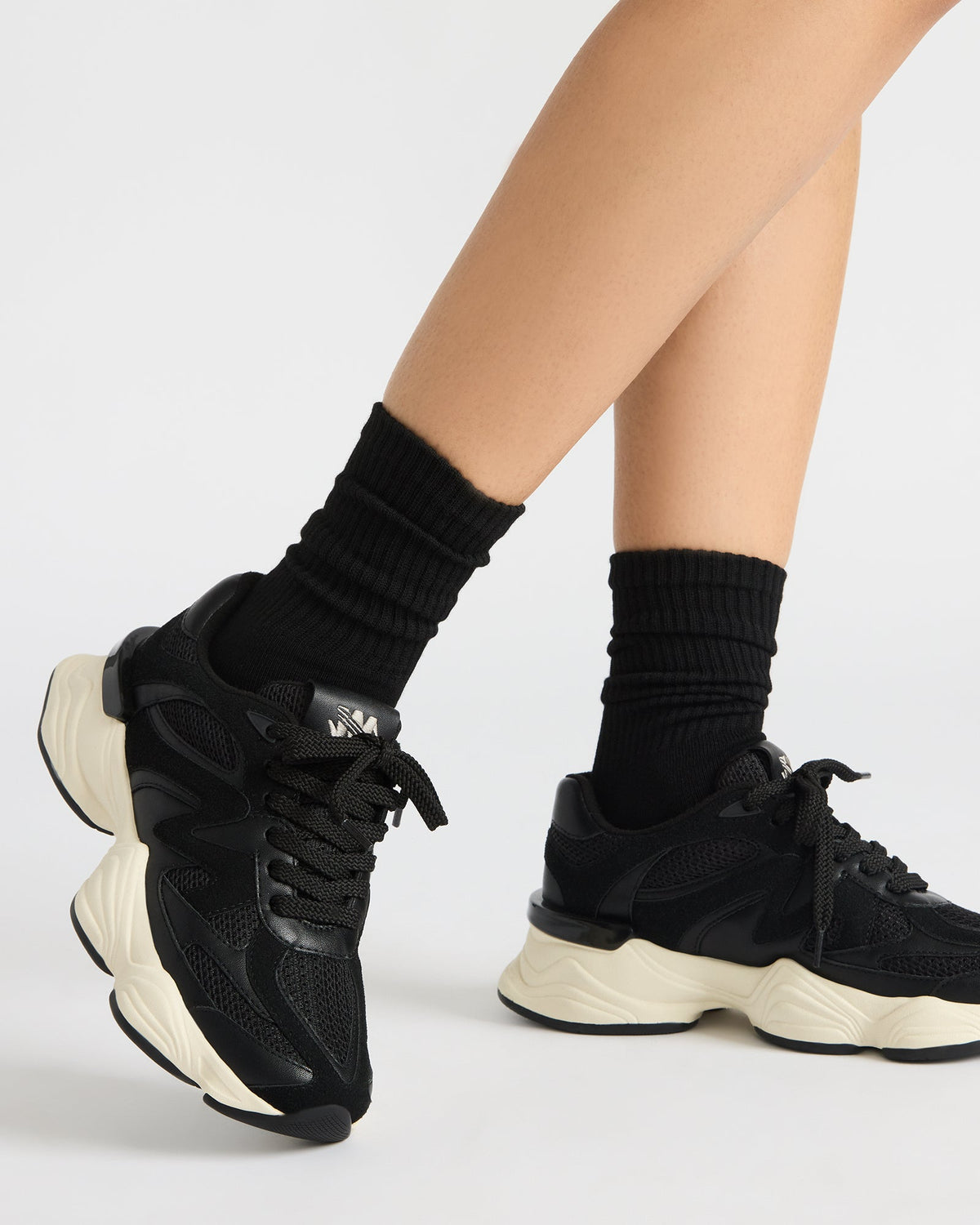 SEBI Black Low-Top Lace-Up Women's Sneaker Steve Madden BLACK