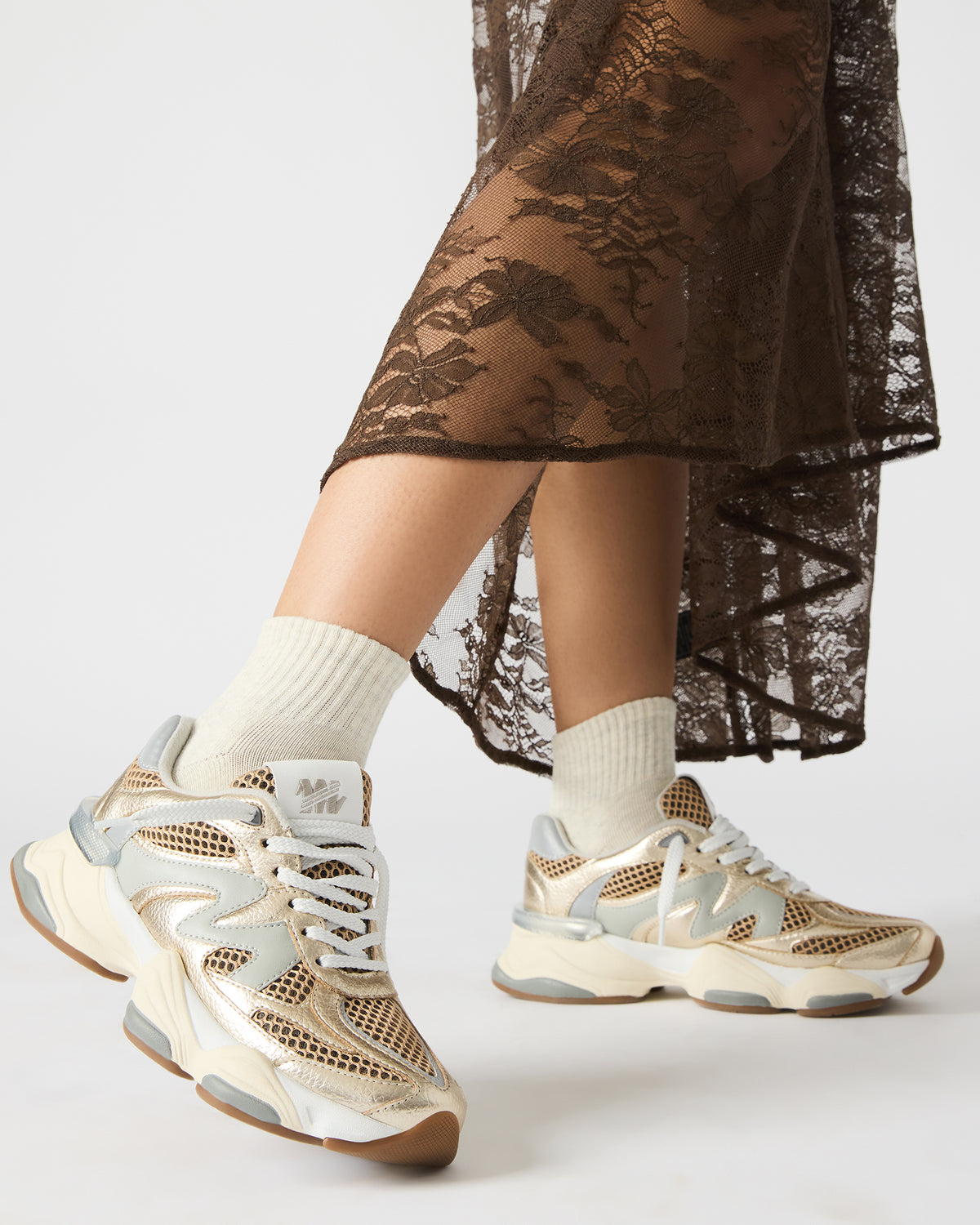 SEBI Gold Multi Low-Top Lace-Up Women's Sneaker Steve Madden GOLD MULTI