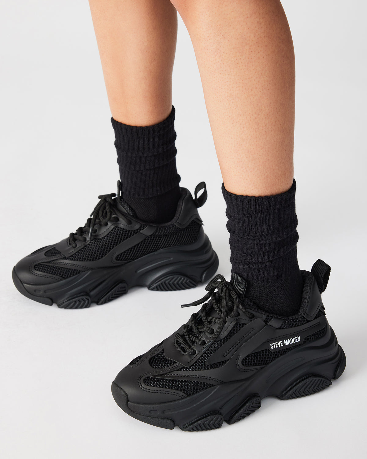 POSSESSION Black Platform Lace-Up Women's Sneaker Steve Madden BLACK