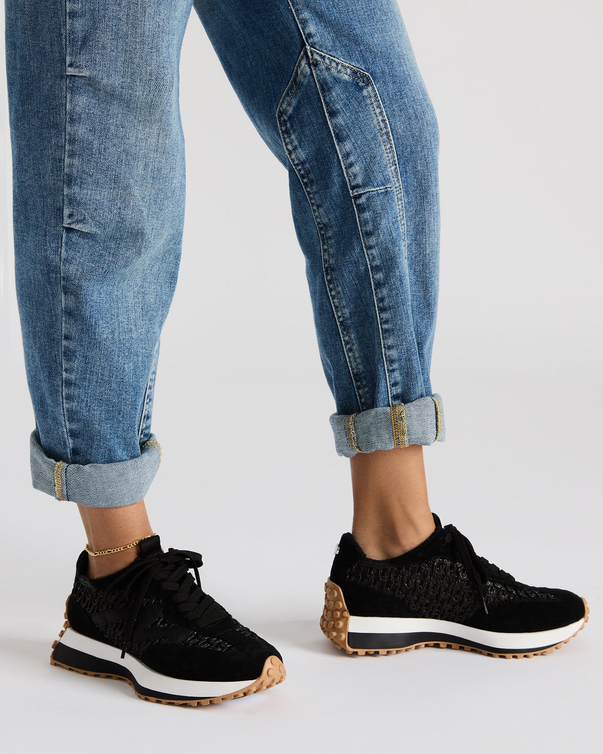 CAMPO Black/Beige Lace-Up Women's Sneaker Steve Madden BLACK/BEIGE