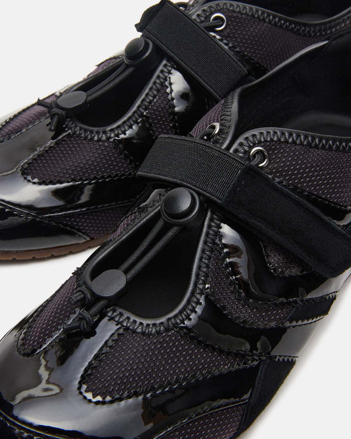 VIPER Black Low-Top Velcro Women's Sneaker Steve Madden BLACK