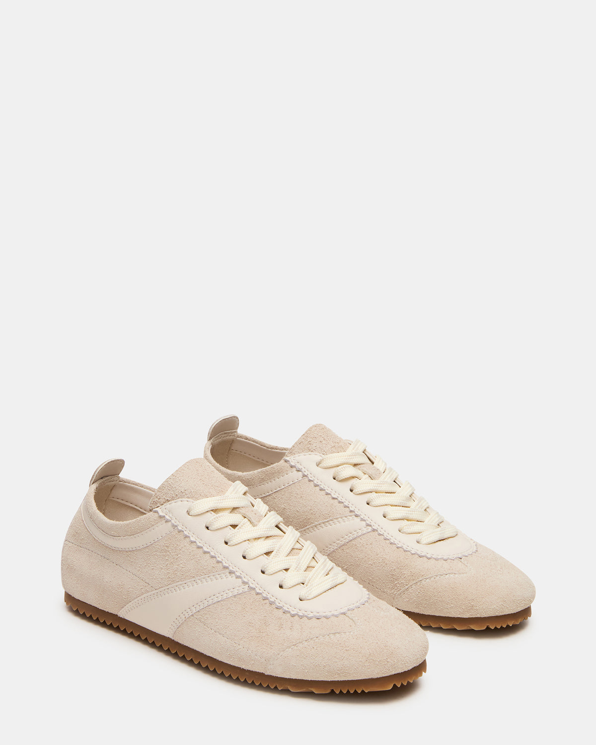 JAYE Ice Suede Low-Top Lace-Up Women's Sneaker Steve Madden ICE SUEDE