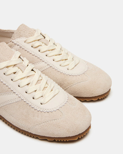 JAYE Ice Suede Low-Top Lace-Up Women's Sneaker Steve Madden ICE SUEDE