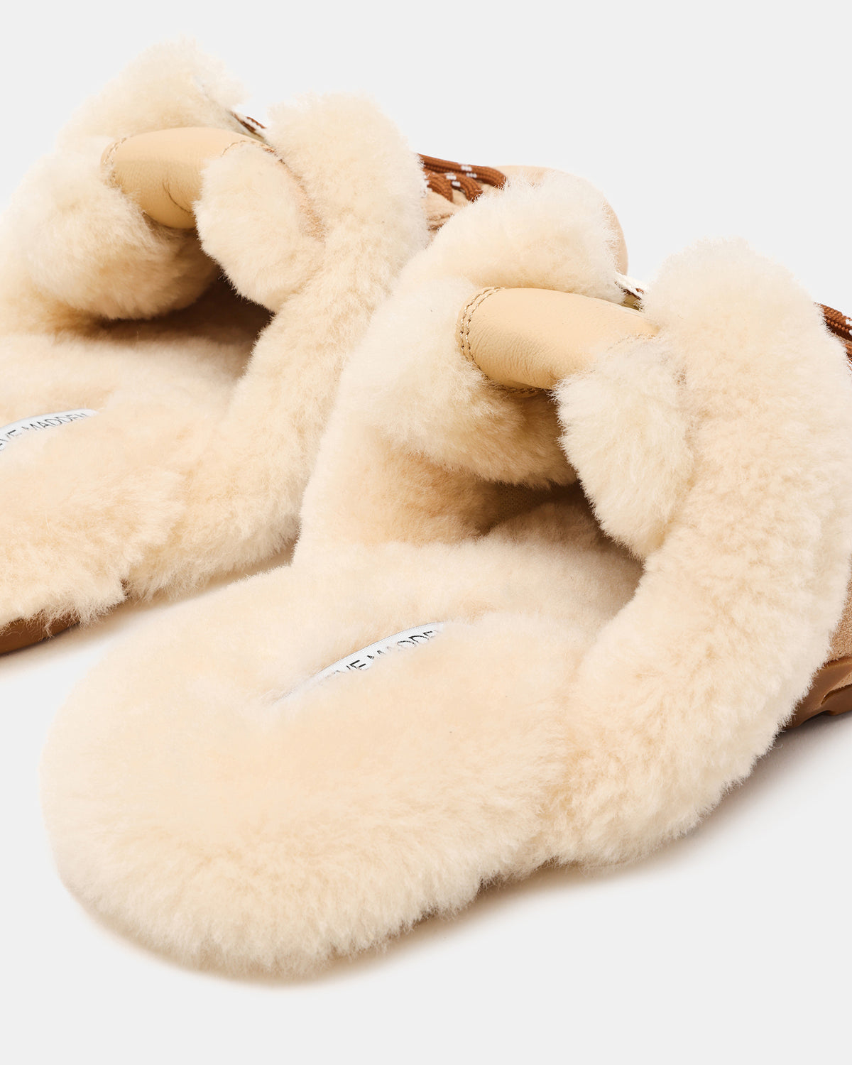 AZIEL MULE Faux Fur Natural Low-Top Lace-Up Slip-On Women's Sneaker Steve Madden NATURAL