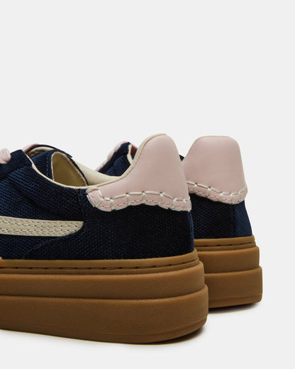 DODGE Navy Low-Top Platform Women's Sneaker Steve Madden NAVY