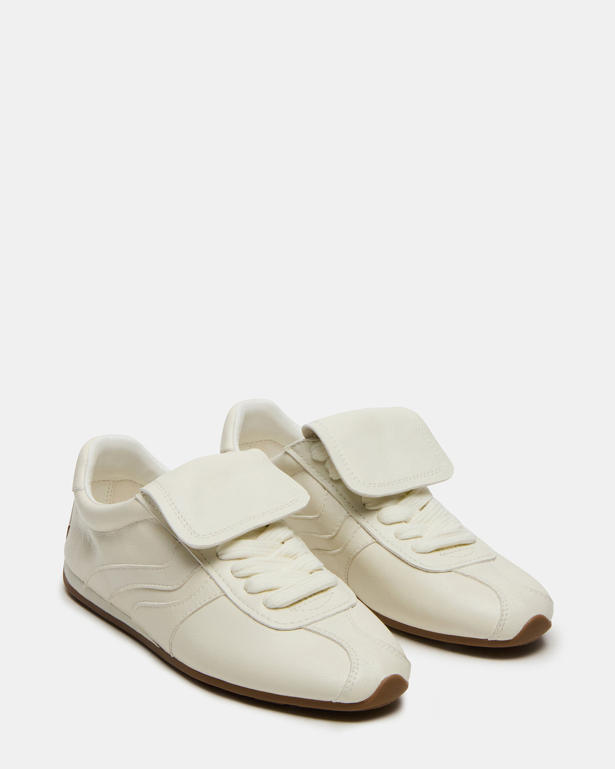MOBILITY White Leather Women's Low-Top Lace-Up Sneaker Steve Madden WHITE LEATHER