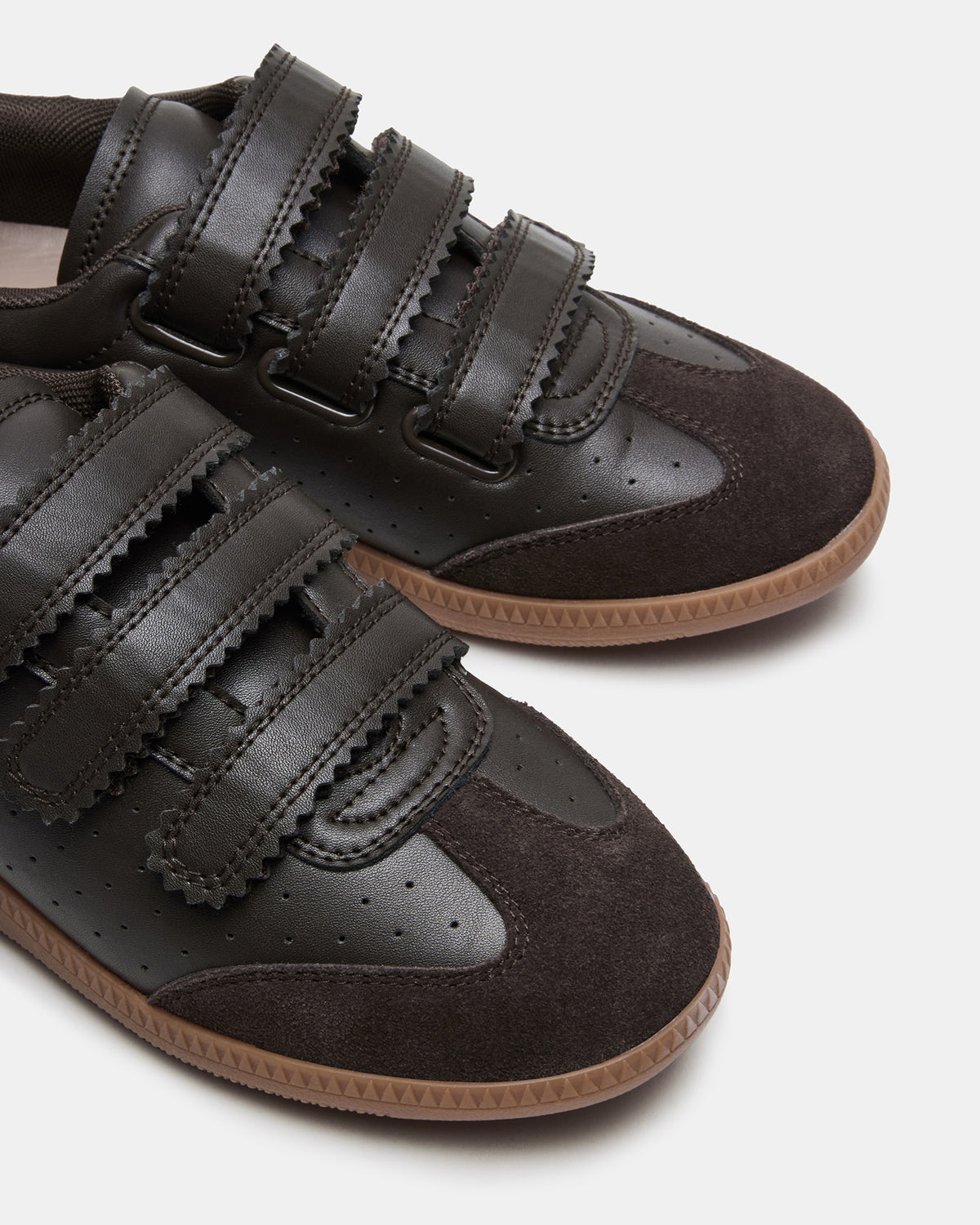 MOMENTUM Brown Suede Velcro Low-Top Women's Sneakers Steve Madden BROWN SUEDE