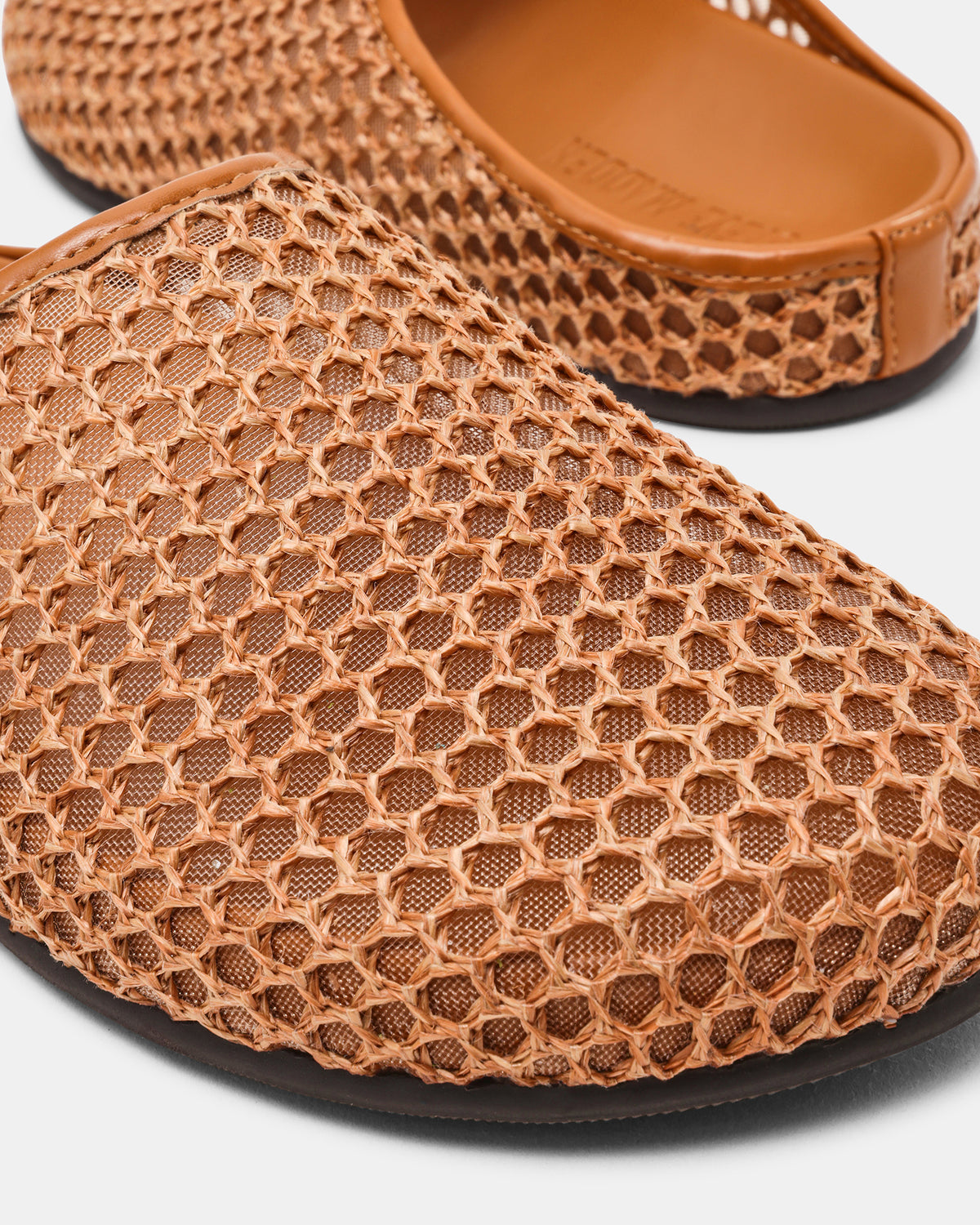 FERN Tan Raffia Mesh Mule Slip-On Round-Toe Women's Flat Steve Madden TAN RAFFIA