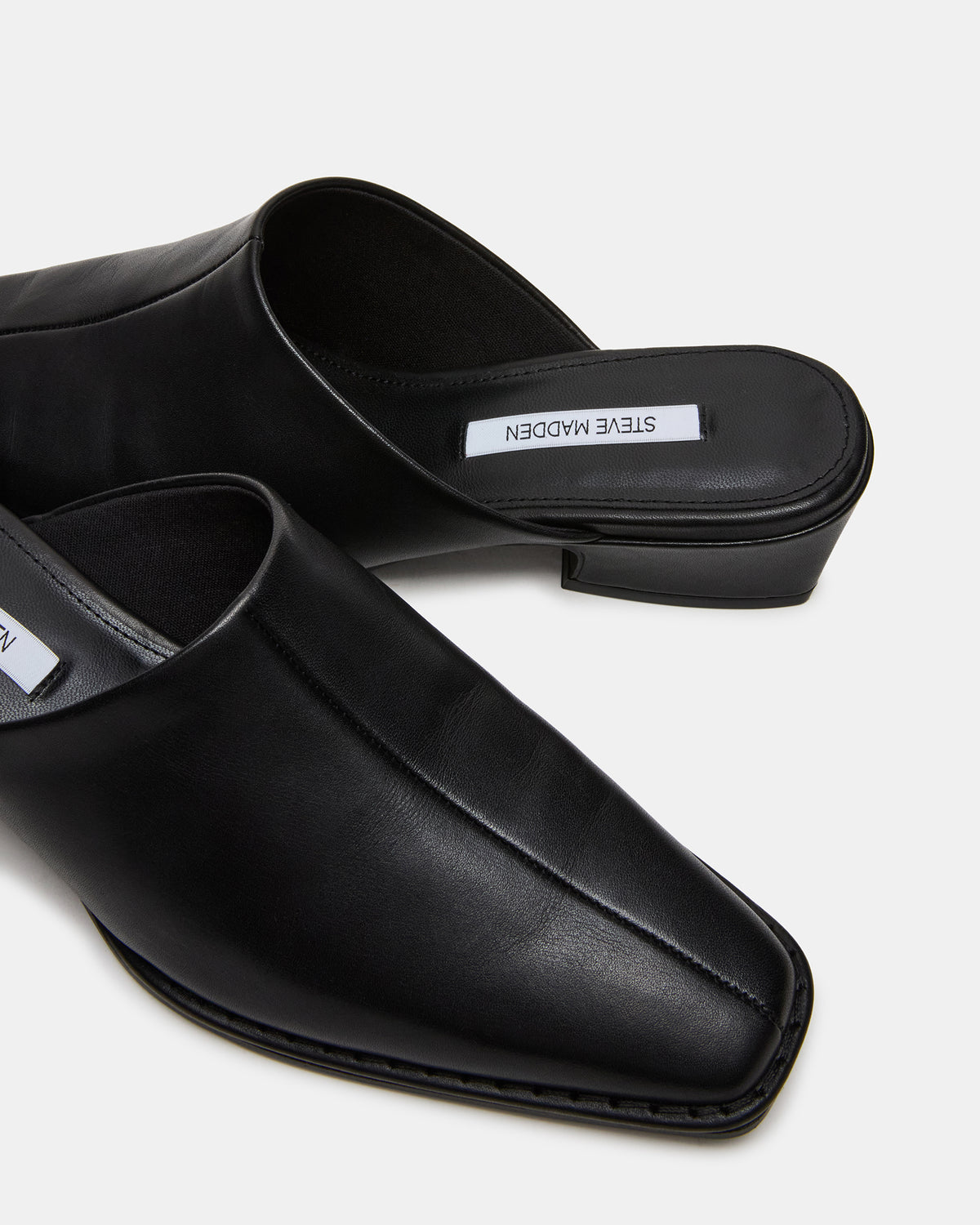 DESSA Black Leather Square-Toe Mule Women's Flat Steve Madden BLACK LEATHER