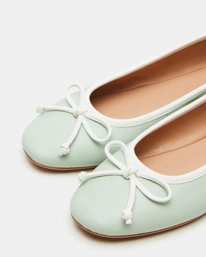 VIXEN Pistachio Women's Ballet Flats Steve Madden LIGHT GREEN