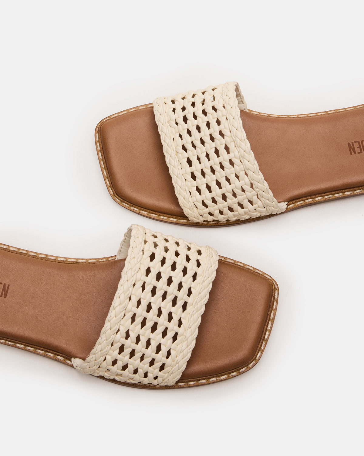 SNIDER White Square-Toe Slide Woven Women's Sandal Steve Madden WHITE