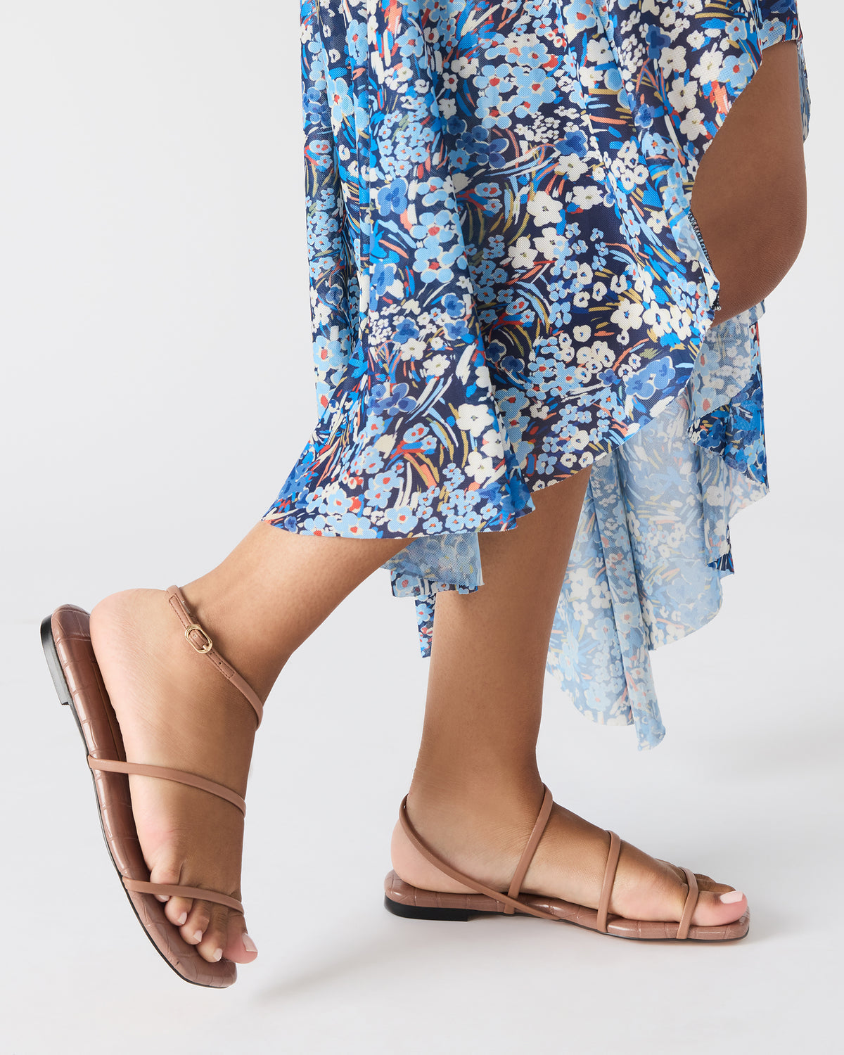 TANGO Mocha Square-Toe Strappy Women's Sandal Steve Madden MOCHA