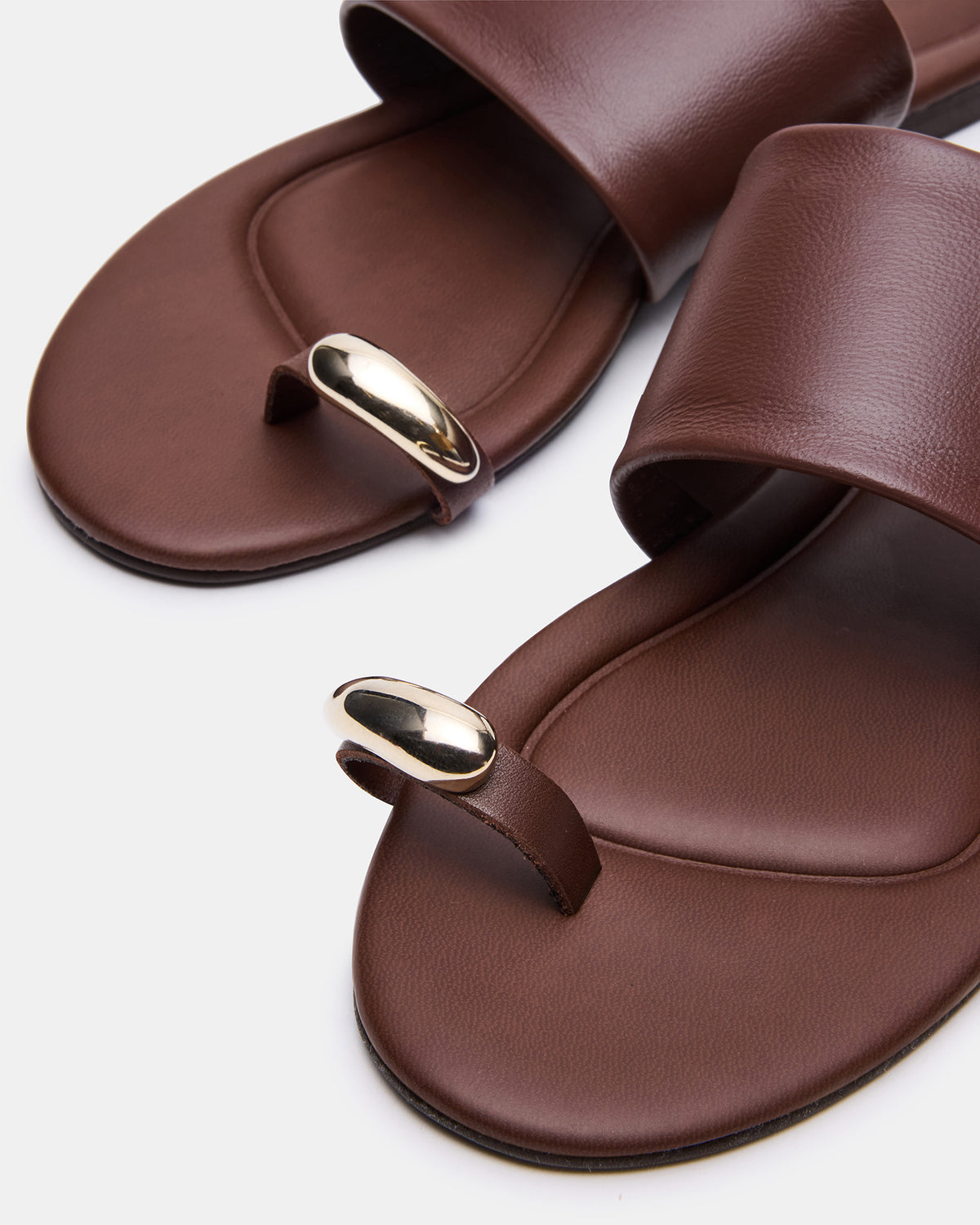 DECADENT Brown Leather Rounded-Toe Slide Women's Sandal Steve Madden BROWN LEATHER