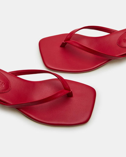CARIBBEAN Red Square-Toe Mule Thong Women's Sandal Steve Madden RED