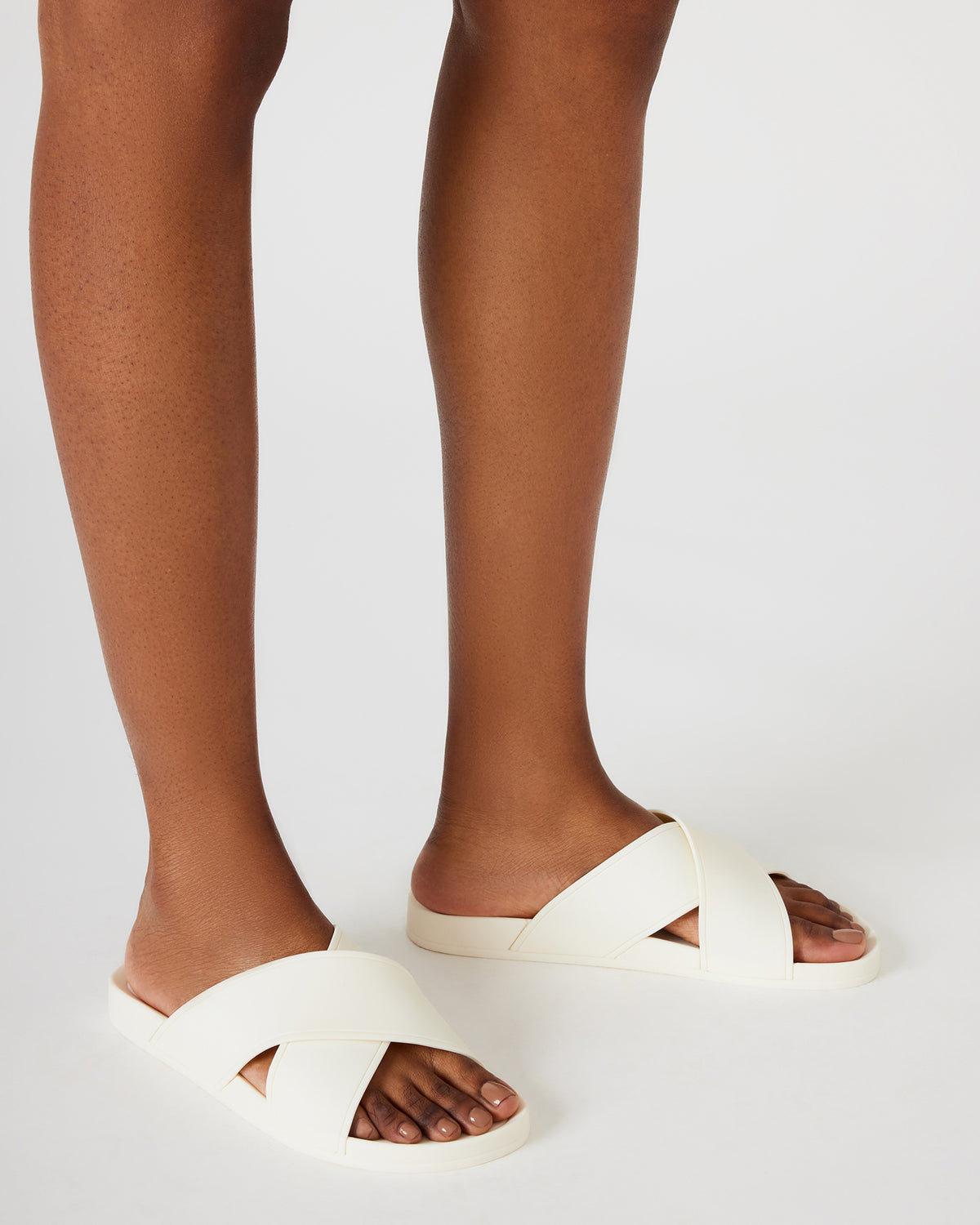 KATELYN Bone Footbed Slide | Women's Sandals Steve Madden BONE
