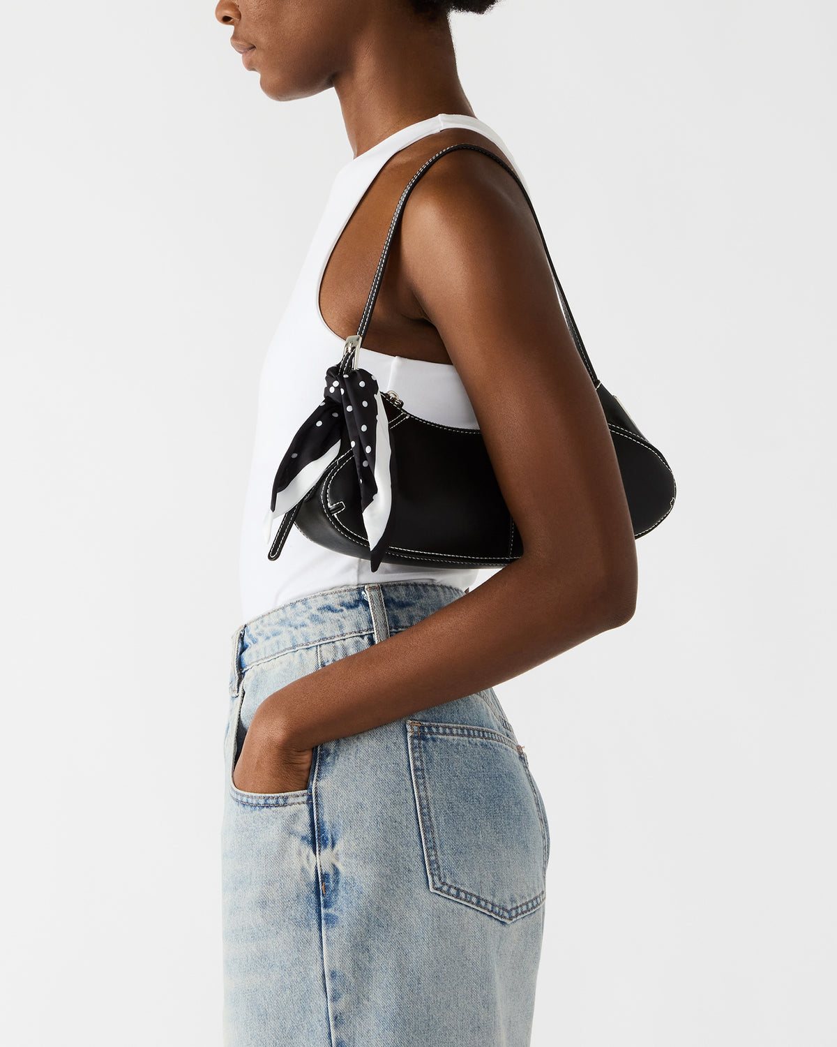 ROXEY Bag Black Crescent-Shaped Top-Zipper Shoulder Strap Handbag Steve Madden BLACK
