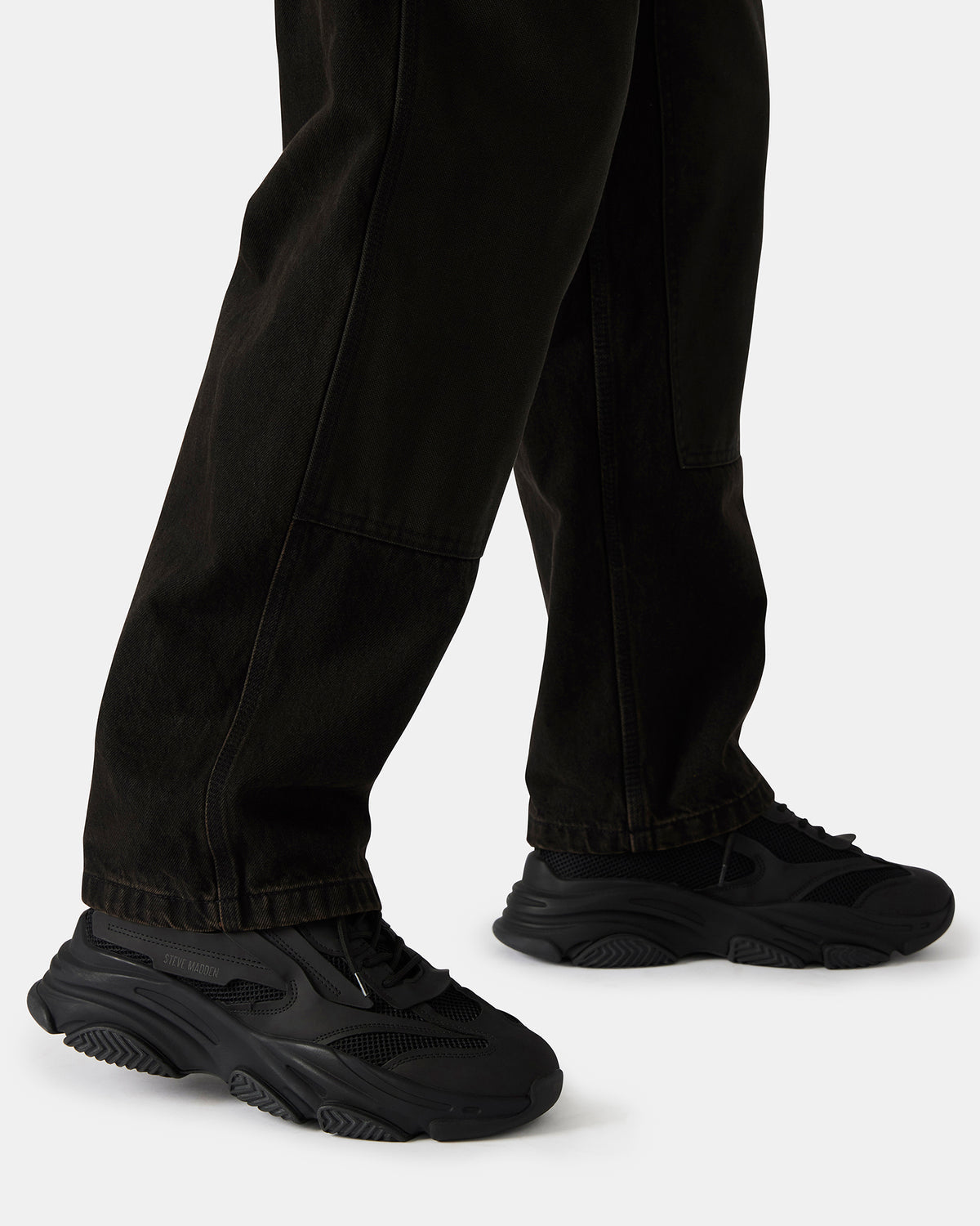 POSSESS Black Low-Top Lace-Up Men's Sneaker Steve Madden BLACK