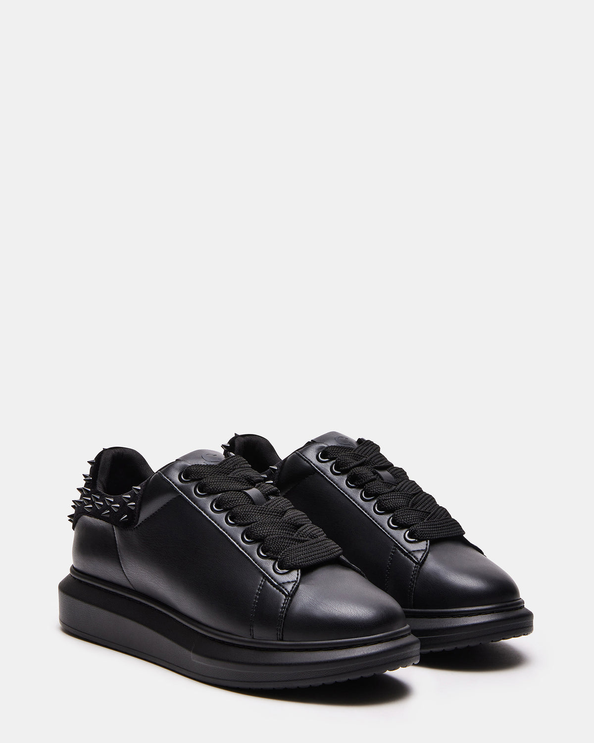 FROSTING Black Velvet Men's Low-Top Lace-Up Sneaker Steve Madden BLACK VELVET