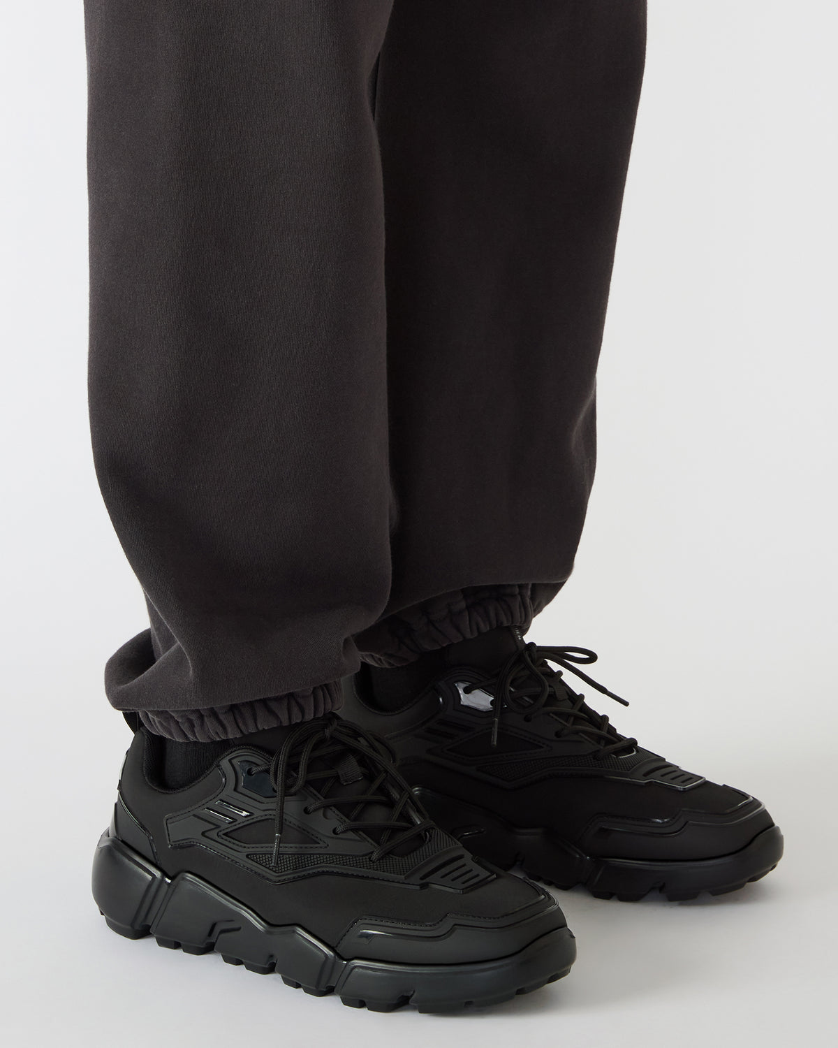 PACE Black Low-Top Lace-Up Men's Sneaker Steve Madden BLACK
