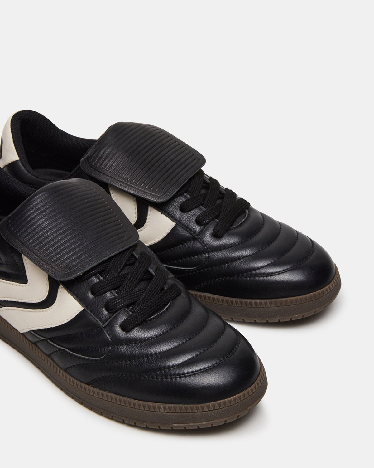 JANOS Black Leather Low-Top Lace-Up Men's Sneaker Steve Madden BLACK LEATHER